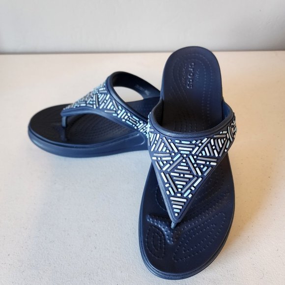 Crocs Wedge "LIKE NEW" - Picture 6 of 14